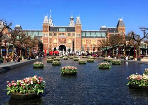 Museumplein and Rijksmuseum